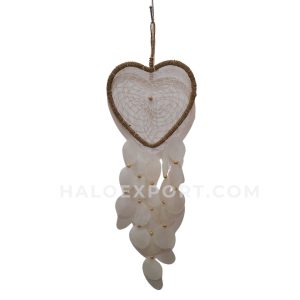 Heart Shapes Wall Hanging Decoration With Shells