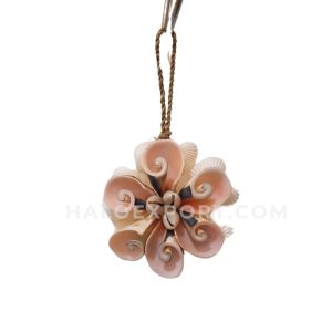 Flower Design Wall Hanging with Strombus Shell Decoration